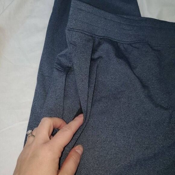 NWT All in Motion Navy Blue Nylon Jogger Pant Large - Picture 2 of 7